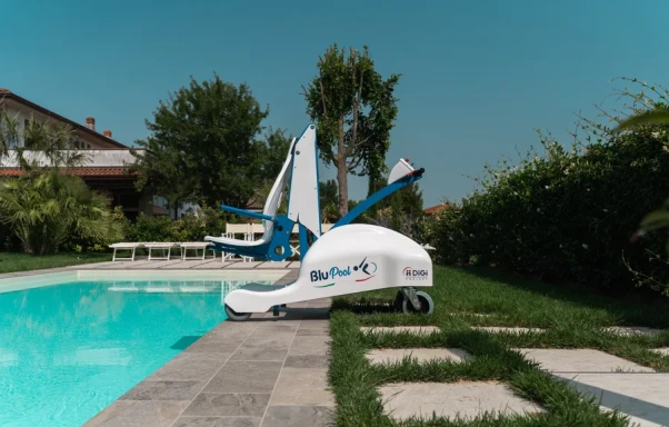 „DiGi Project BluPool“ mobilus baseino keltuvas
