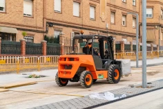 AUSA C201H dyzelinis visureigis šakinis krautuvas