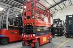 HELI JS07 savaeigė žirklinė kėlimo platforma